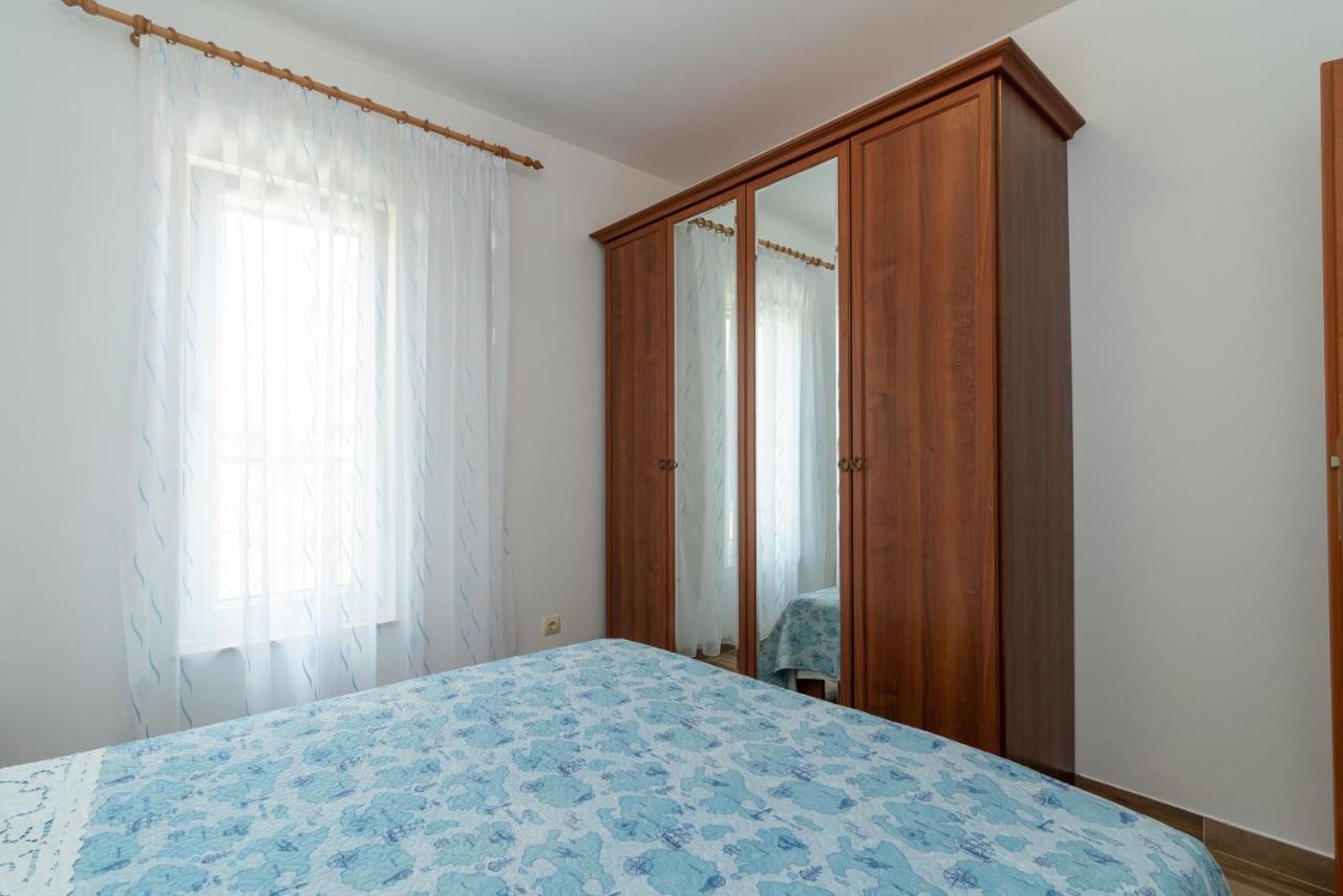 트로기르 Apartman Dildo 아파트 외부 사진